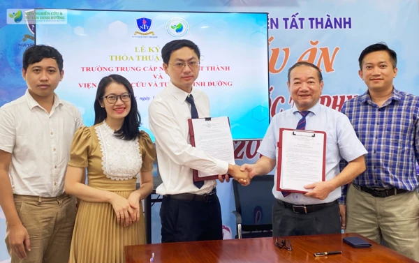Viện Nghiên cứu và Tư vấn Dinh dưỡng (NRECI) ký kết hợp tác cùng Trường Trung cấp Nguyễn Tất Thành